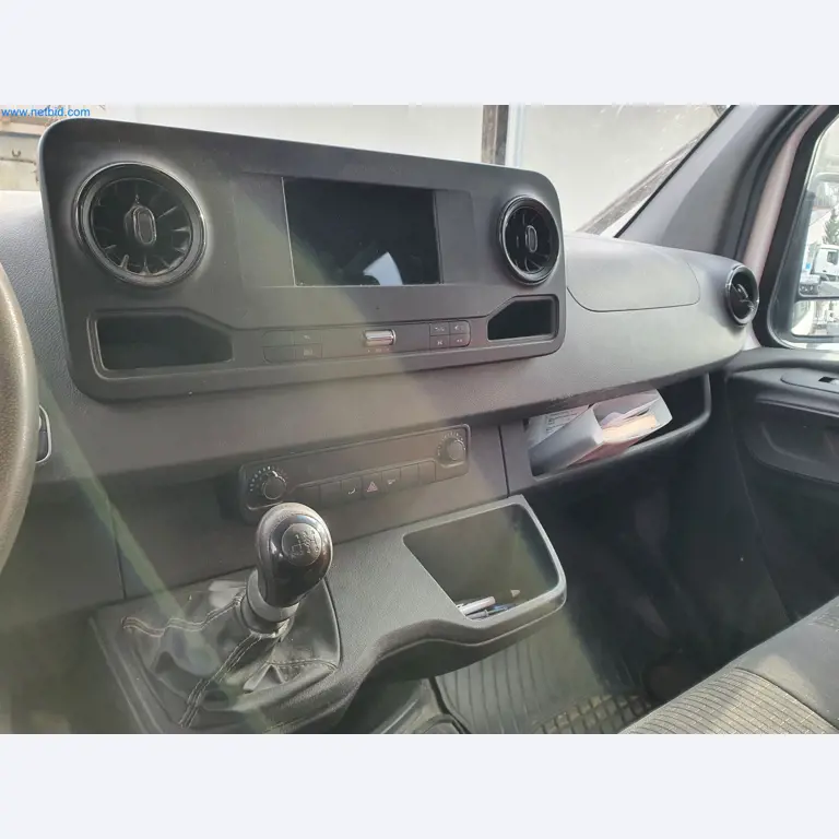 Baumaschinen, Fahrzeuge, Schalungsmaterial und Zubehör aus dem Bereich Hochbau-14