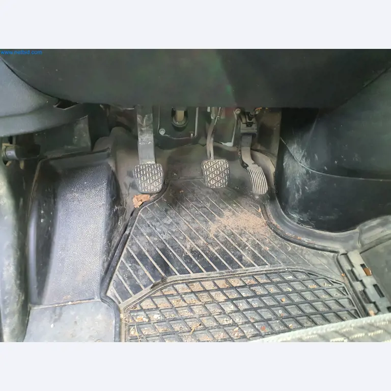 Baumaschinen, Fahrzeuge, Schalungsmaterial und Zubehör aus dem Bereich Hochbau-15