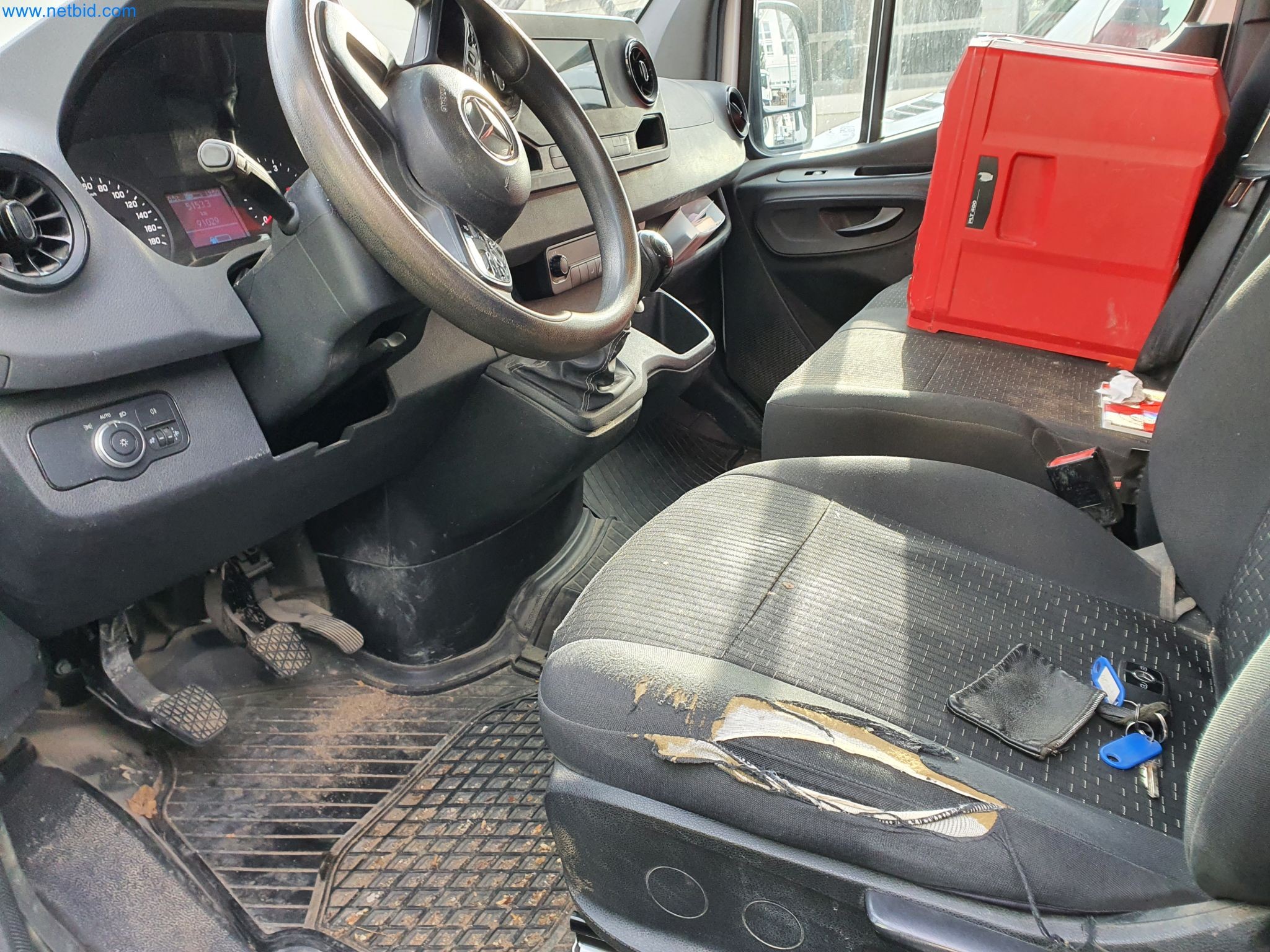 Baumaschinen, Fahrzeuge, Schalungsmaterial und Zubehör aus dem Bereich Hochbau-17