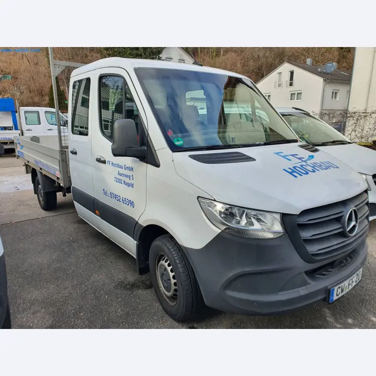 Baumaschinen, Fahrzeuge, Schalungsmaterial und Zubehör aus dem Bereich Hochbau-1