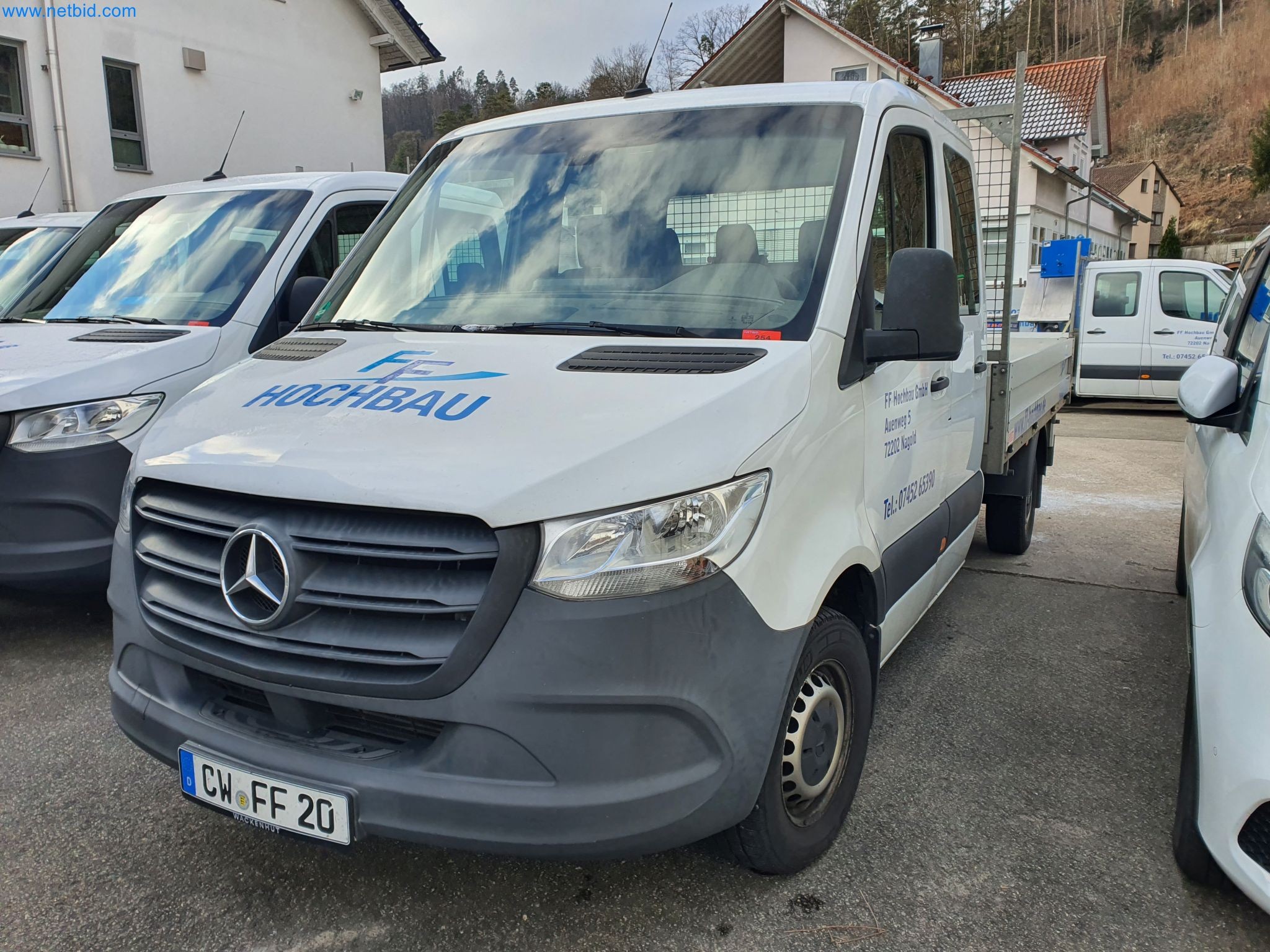 Baumaschinen, Fahrzeuge, Schalungsmaterial und Zubehör aus dem Bereich Hochbau-2