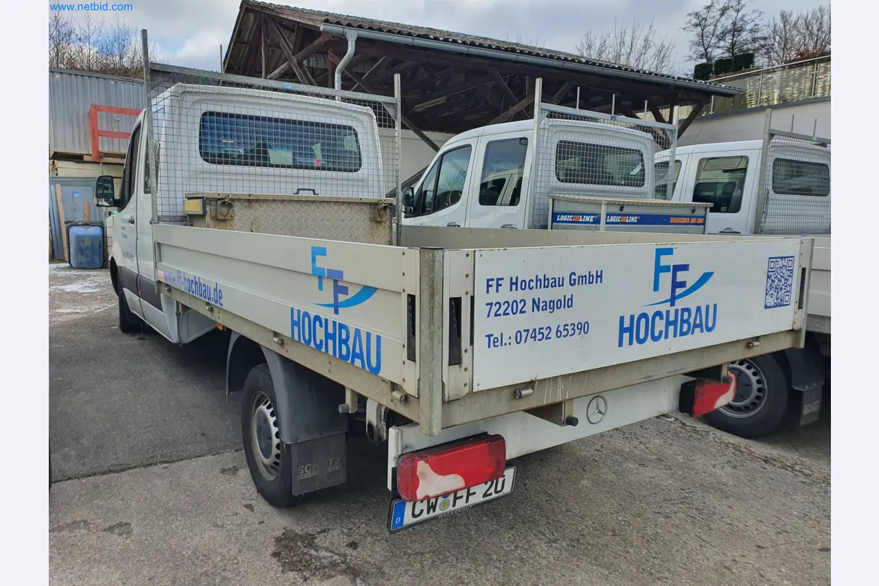 Baumaschinen, Fahrzeuge, Schalungsmaterial und Zubehör aus dem Bereich Hochbau-3