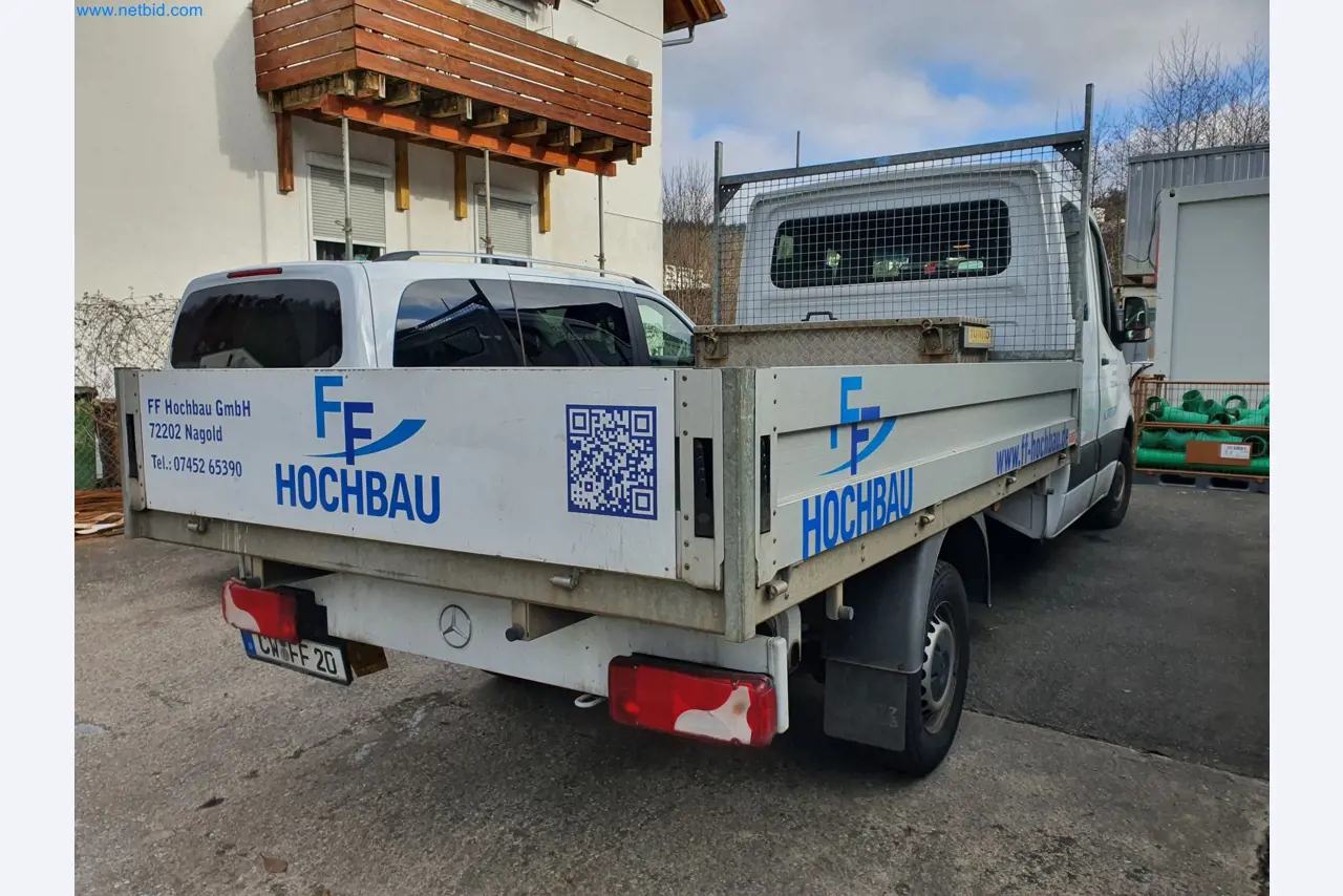 Baumaschinen, Fahrzeuge, Schalungsmaterial und Zubehör aus dem Bereich Hochbau-5