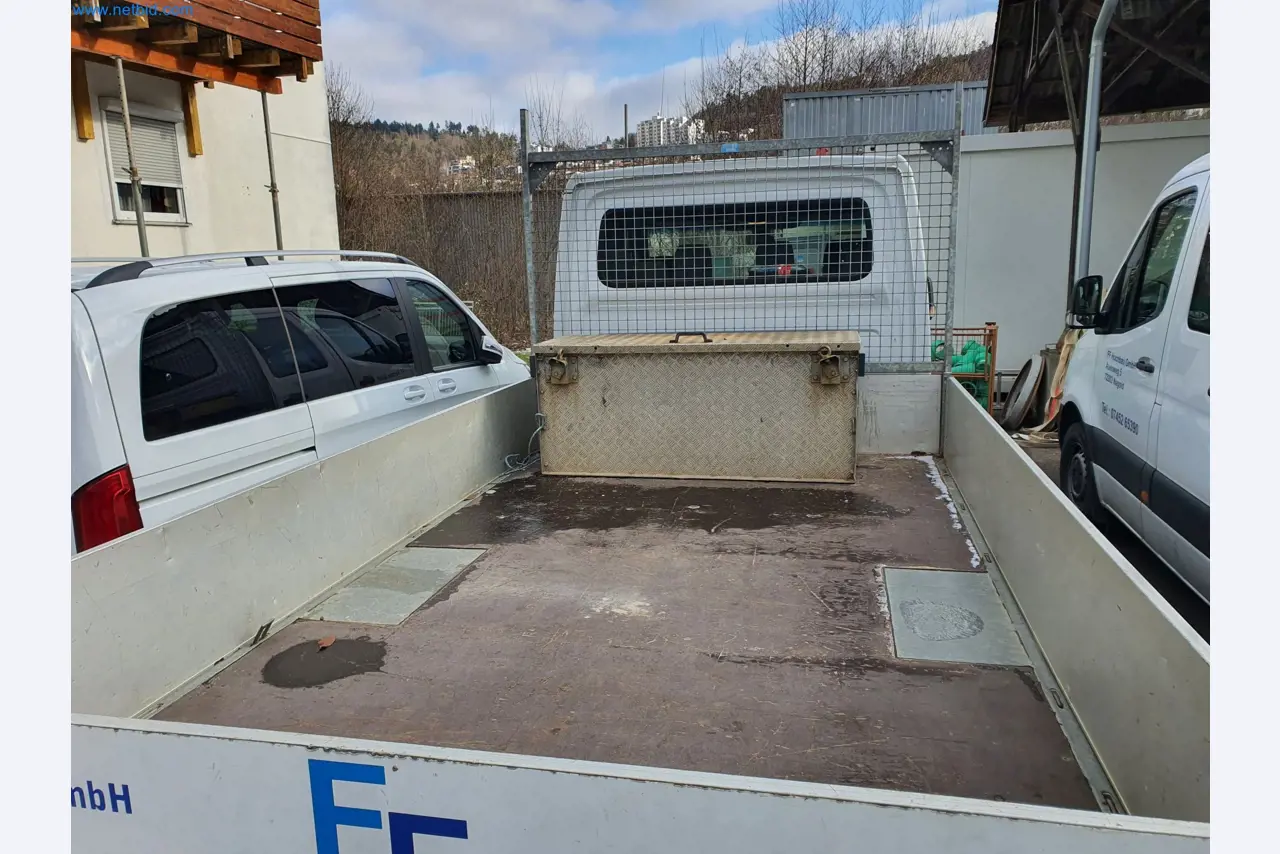 Baumaschinen, Fahrzeuge, Schalungsmaterial und Zubehör aus dem Bereich Hochbau-6