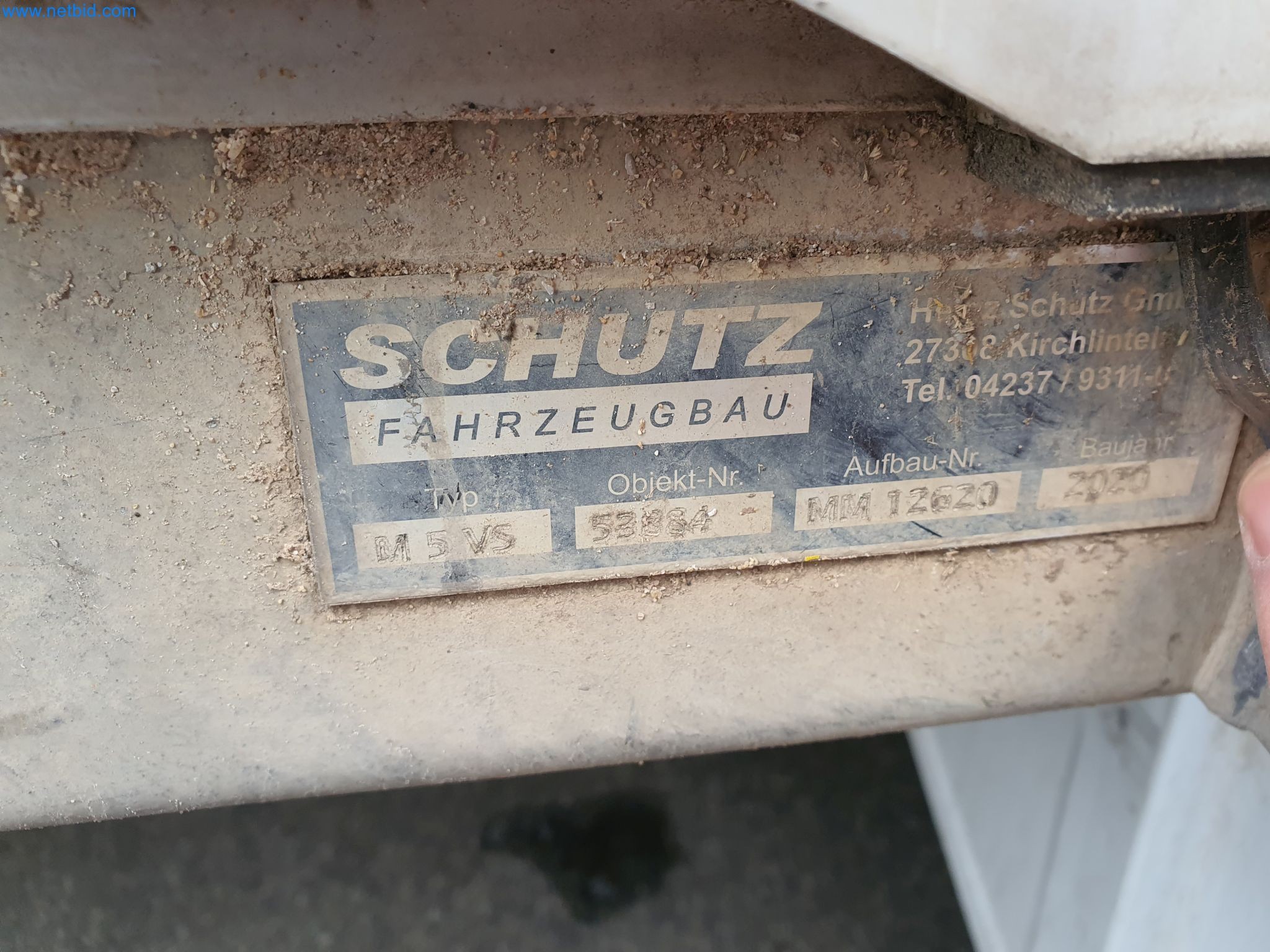 Baumaschinen, Fahrzeuge, Schalungsmaterial und Zubehör aus dem Bereich Hochbau-7