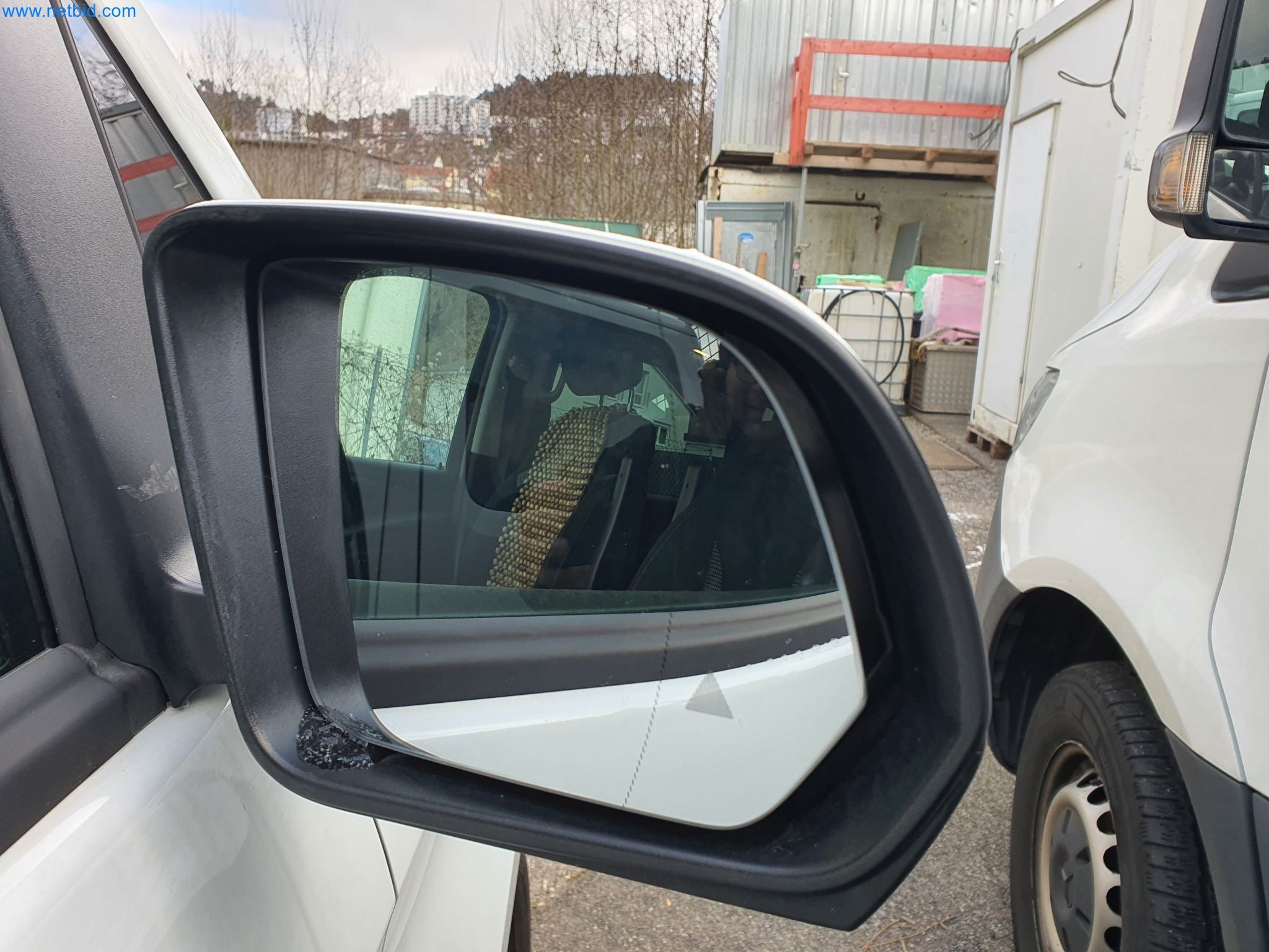 Maszyny budowlane, pojazdy, materiały szalunkowe i akcesoria z sektora budowlanego-20