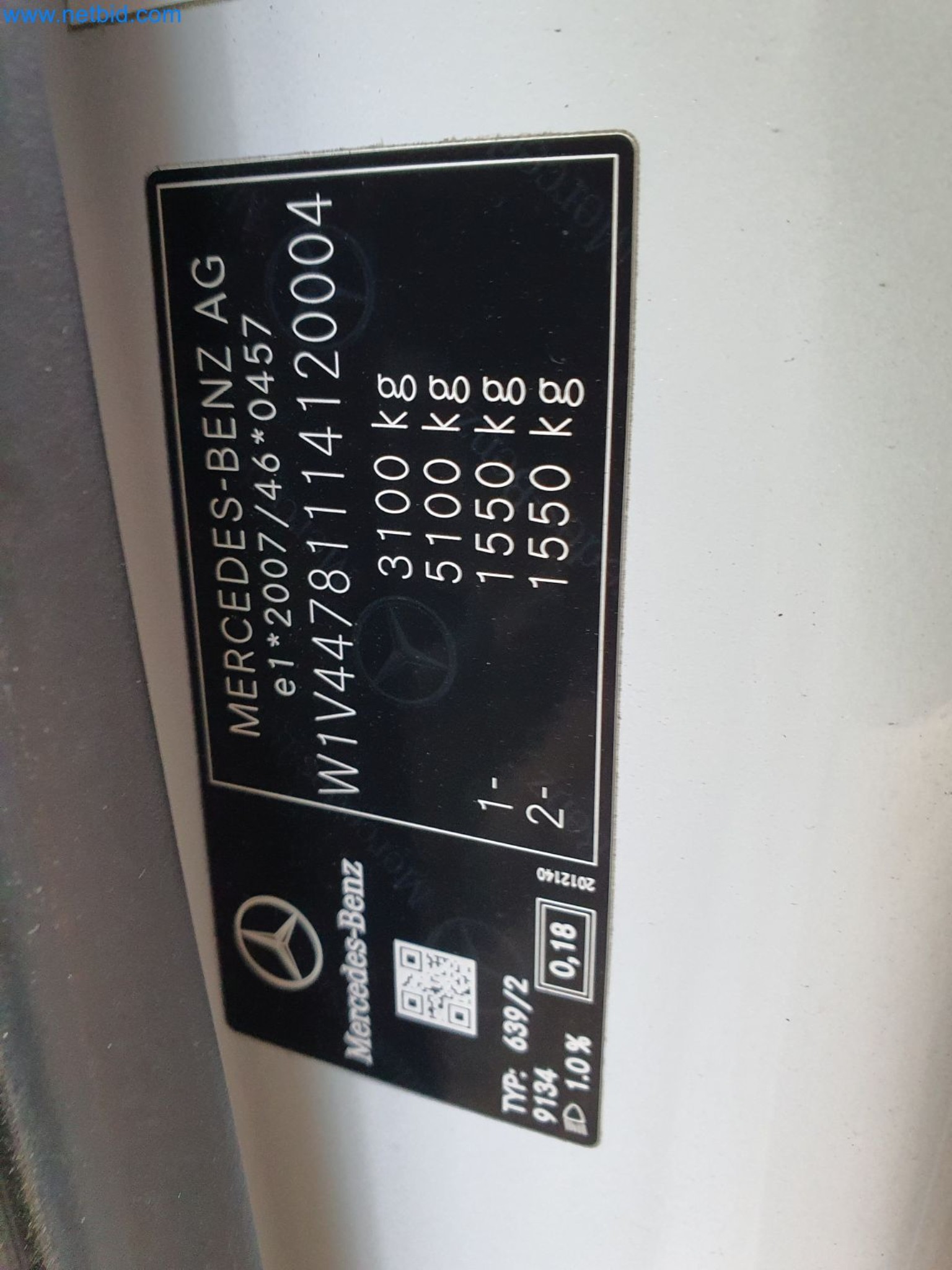 Maszyny budowlane, pojazdy, materiały szalunkowe i akcesoria z sektora budowlanego-22