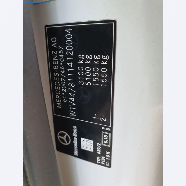 Maszyny budowlane, pojazdy, materiały szalunkowe i akcesoria z sektora budowlanego-22