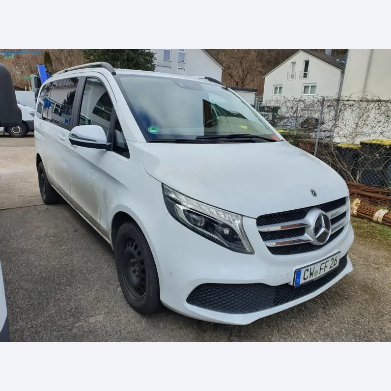 Maszyny budowlane, pojazdy, materiały szalunkowe i akcesoria z sektora budowlanego-2