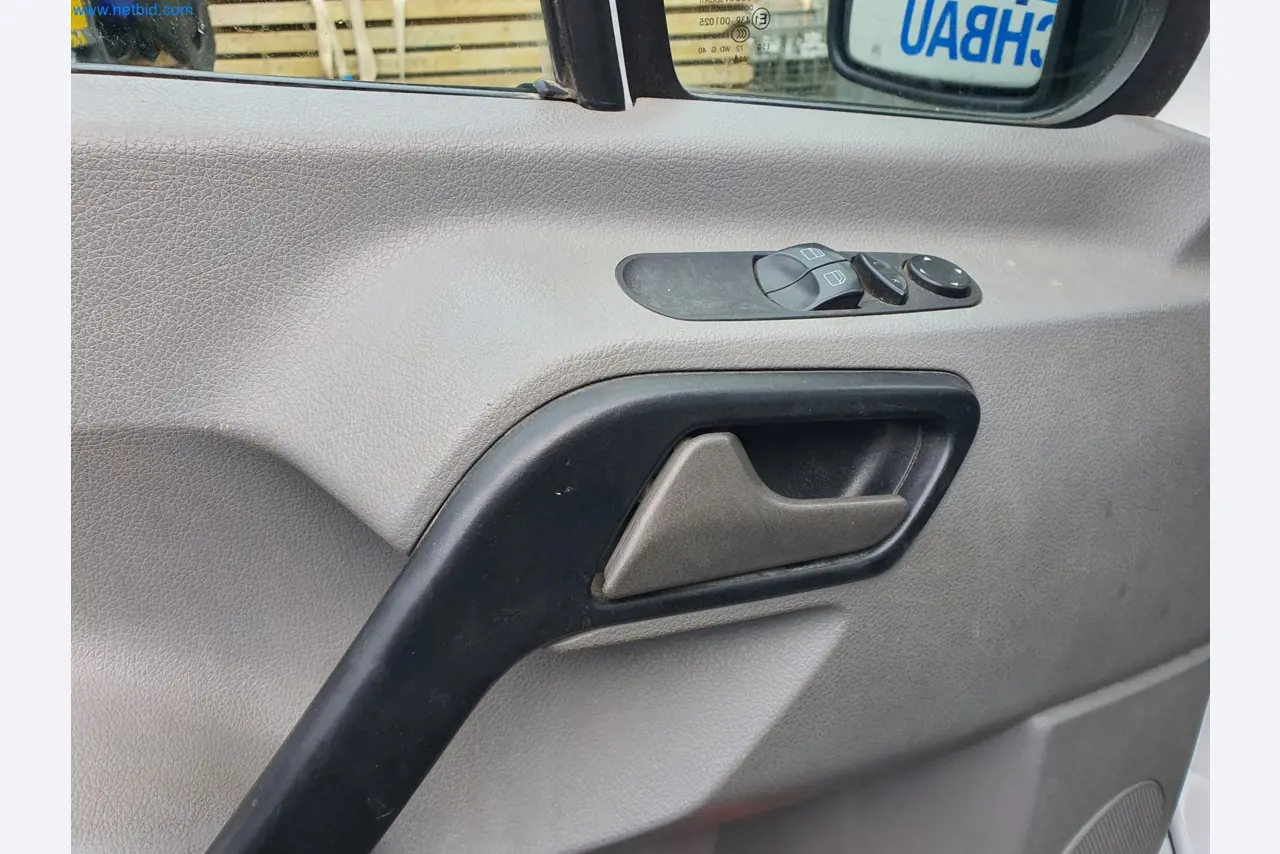 Stavební stroje, vozidla, bednicí materiál a příslušenství z oblasti stavebnictví-13