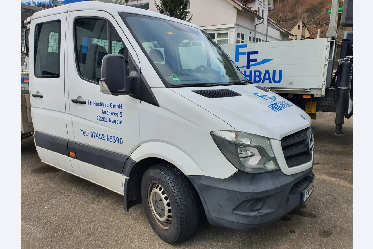 Stavební stroje, vozidla, bednicí materiál a příslušenství z oblasti stavebnictví-15