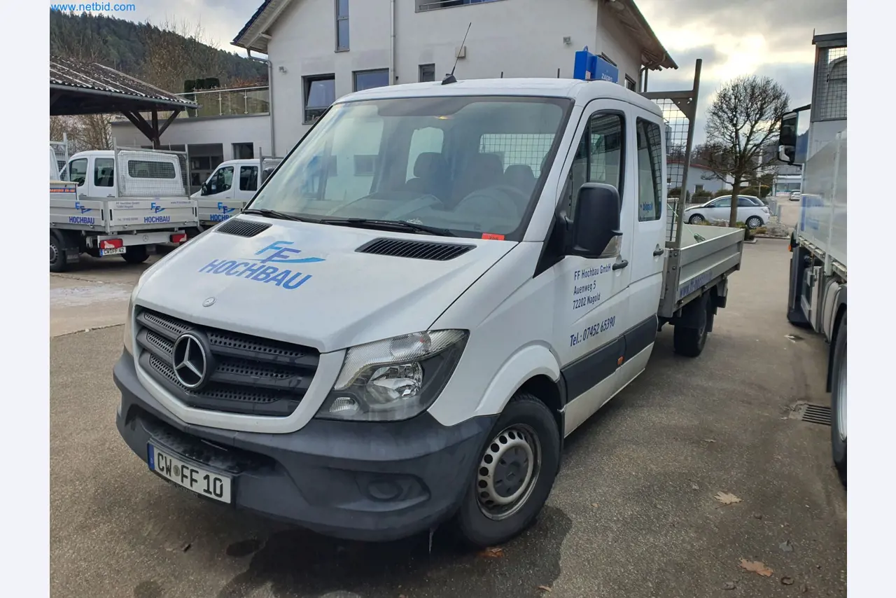 Stavební stroje, vozidla, bednicí materiál a příslušenství z oblasti stavebnictví-1