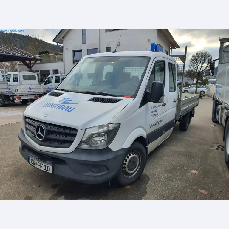 Stavební stroje, vozidla, bednicí materiál a příslušenství z oblasti stavebnictví-1