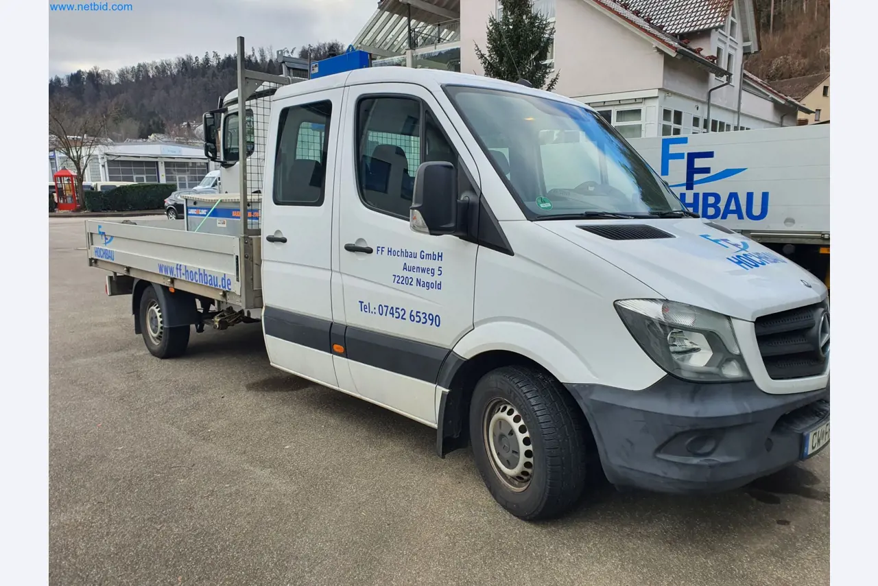 Stavební stroje, vozidla, bednicí materiál a příslušenství z oblasti stavebnictví-2