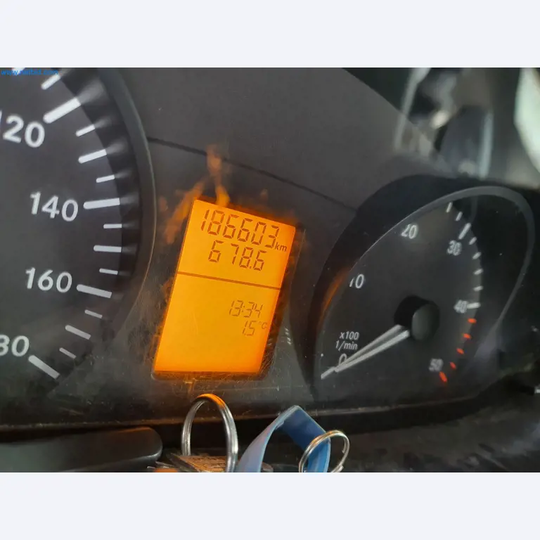 Stavební stroje, vozidla, bednicí materiál a příslušenství z oblasti stavebnictví-7