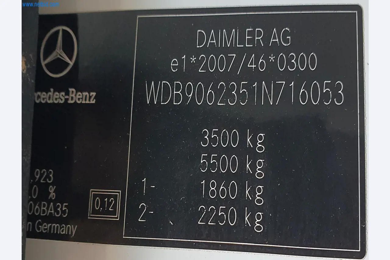 Stavební stroje, vozidla, bednicí materiál a příslušenství z oblasti stavebnictví-10