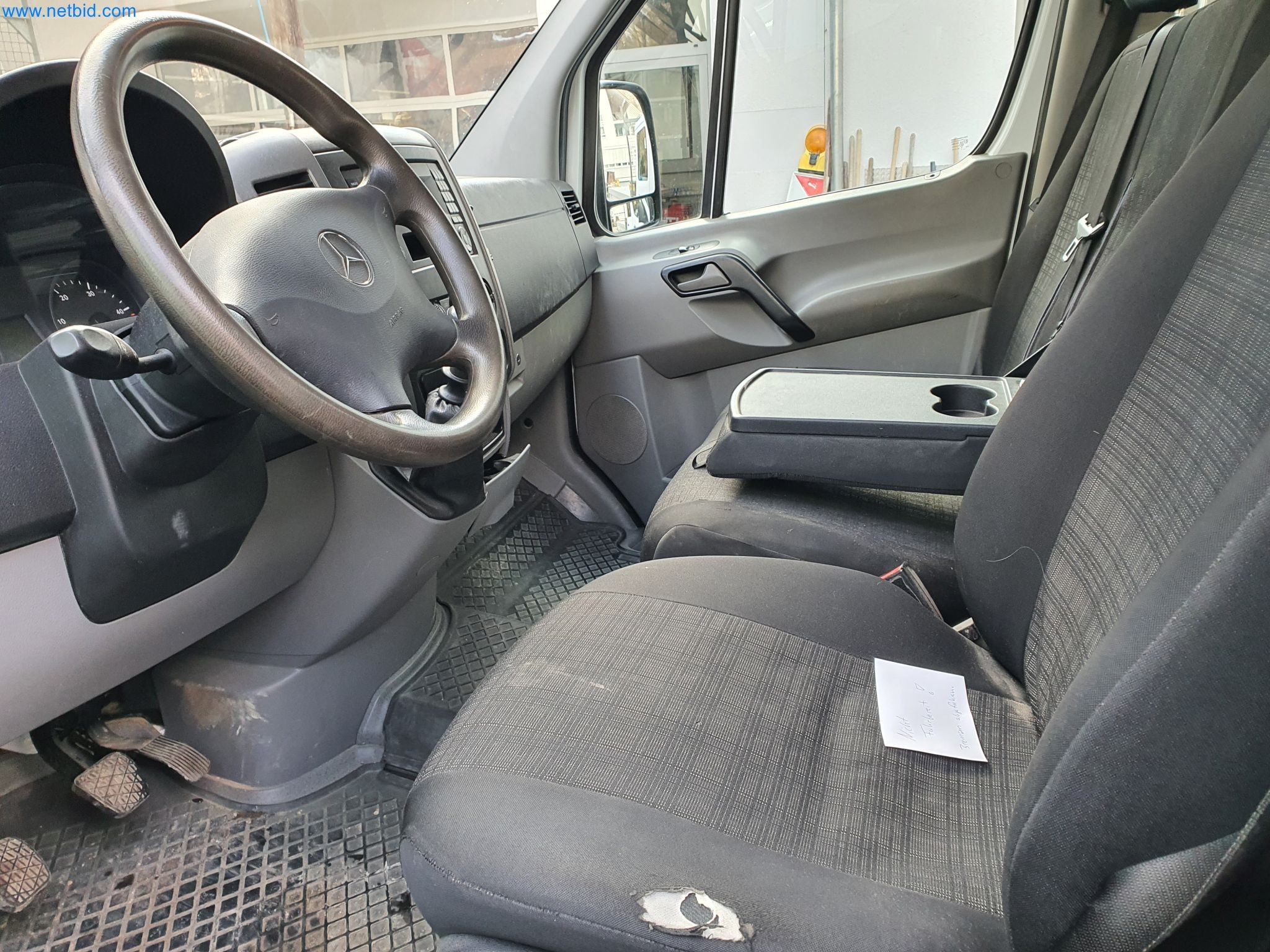 Stavební stroje, vozidla, bednicí materiál a příslušenství z oblasti stavebnictví-14