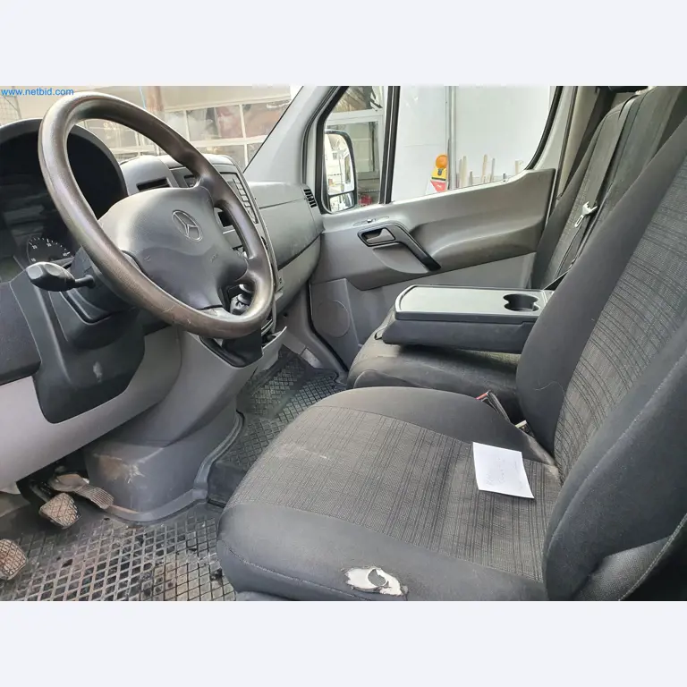 Stavební stroje, vozidla, bednicí materiál a příslušenství z oblasti stavebnictví-14