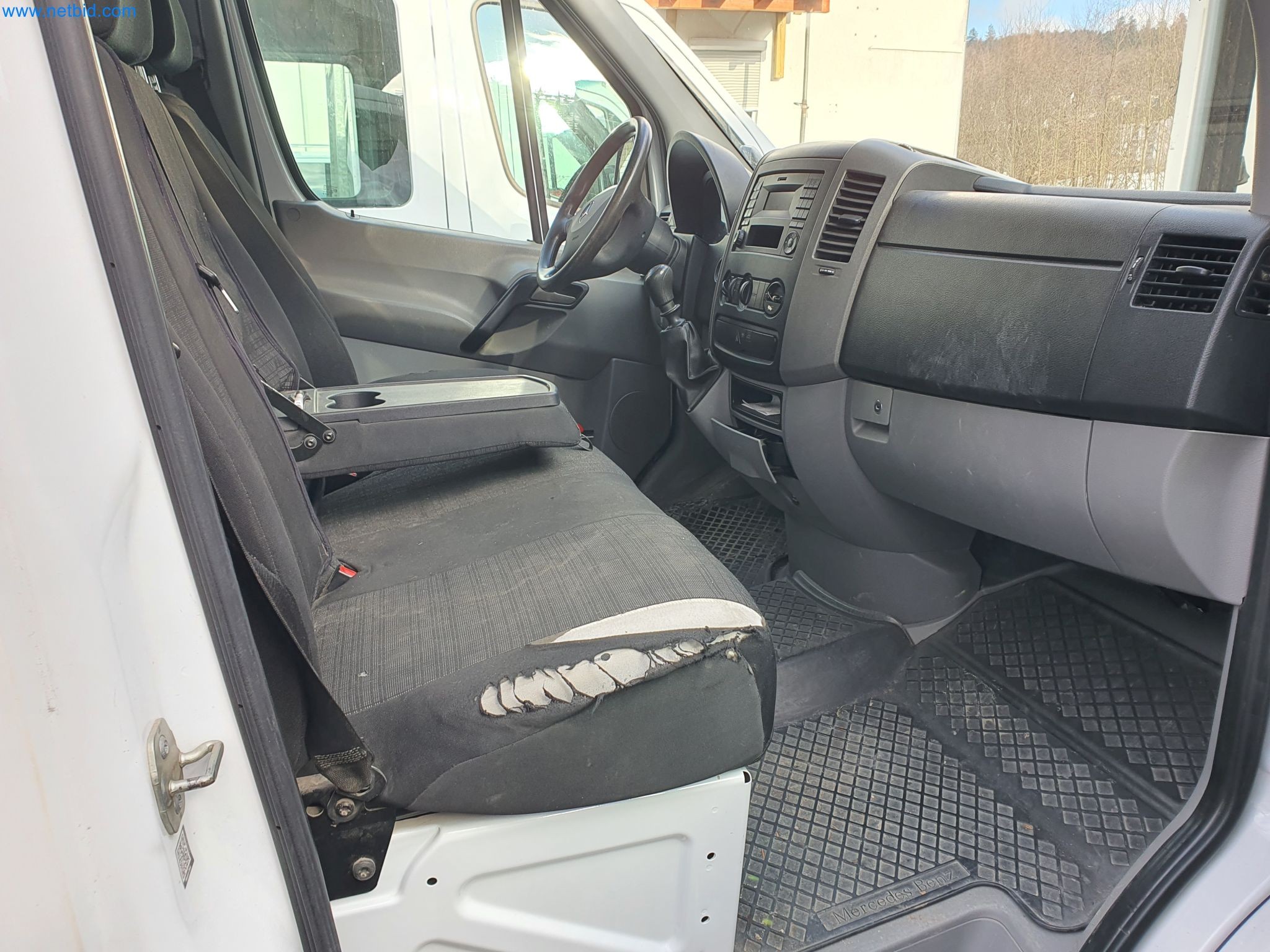 Stavební stroje, vozidla, bednicí materiál a příslušenství z oblasti stavebnictví-15