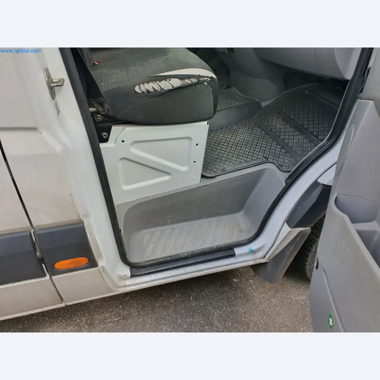 Stavební stroje, vozidla, bednicí materiál a příslušenství z oblasti stavebnictví-16