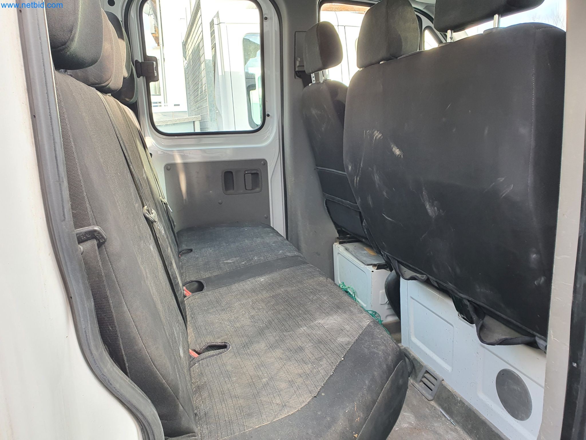 Stavební stroje, vozidla, bednicí materiál a příslušenství z oblasti stavebnictví-17