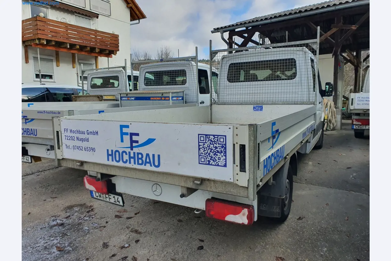 Stavební stroje, vozidla, bednicí materiál a příslušenství z oblasti stavebnictví-4