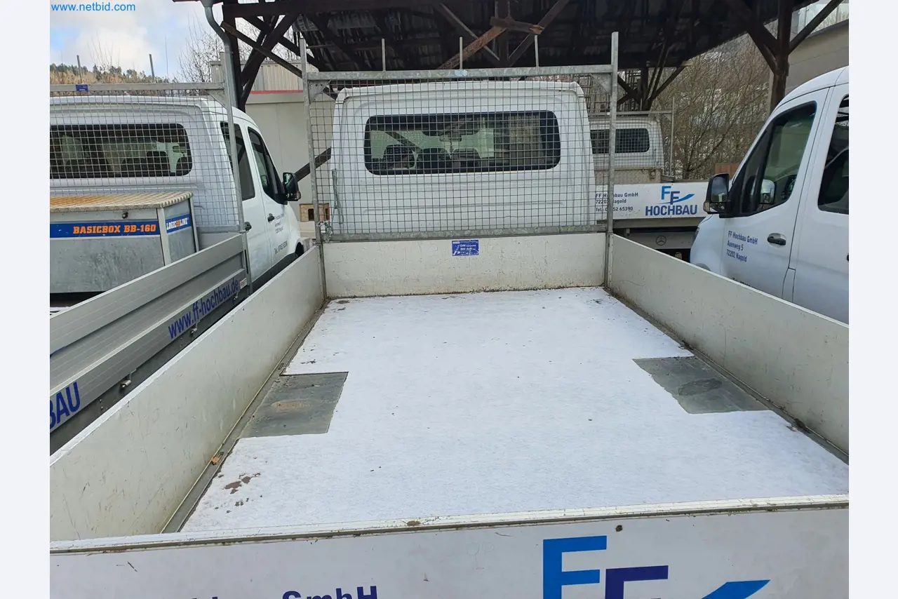 Stavební stroje, vozidla, bednicí materiál a příslušenství z oblasti stavebnictví-5