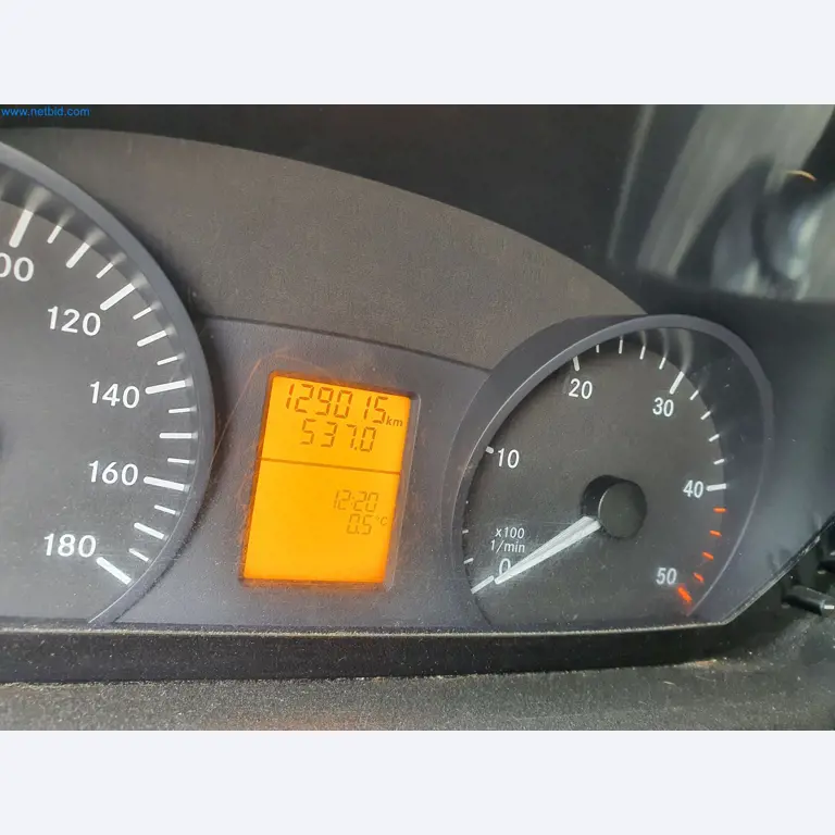 Stavební stroje, vozidla, bednicí materiál a příslušenství z oblasti stavebnictví-6