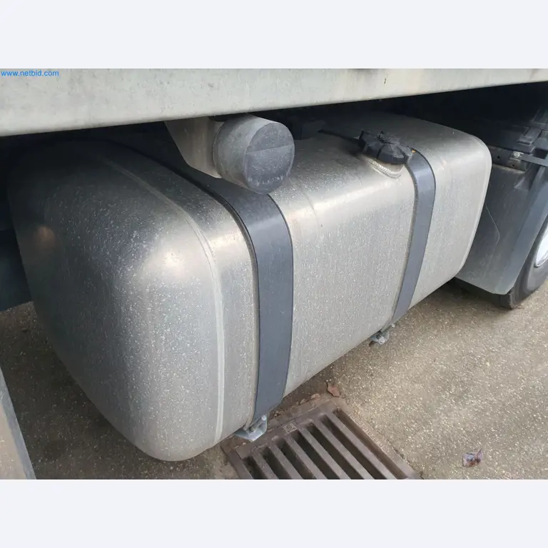 Stavební stroje, vozidla, bednicí materiál a příslušenství z oblasti stavebnictví-15