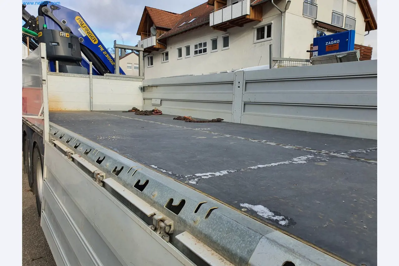 Stavební stroje, vozidla, bednicí materiál a příslušenství z oblasti stavebnictví-22