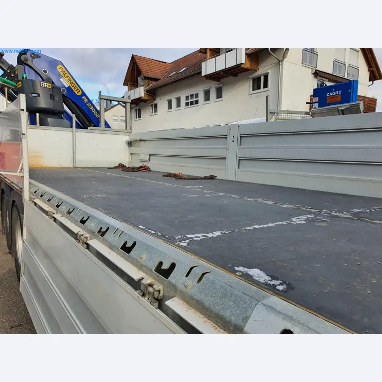 Stavební stroje, vozidla, bednicí materiál a příslušenství z oblasti stavebnictví-22