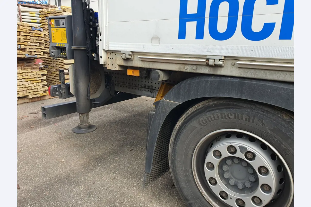 Stavební stroje, vozidla, bednicí materiál a příslušenství z oblasti stavebnictví-30