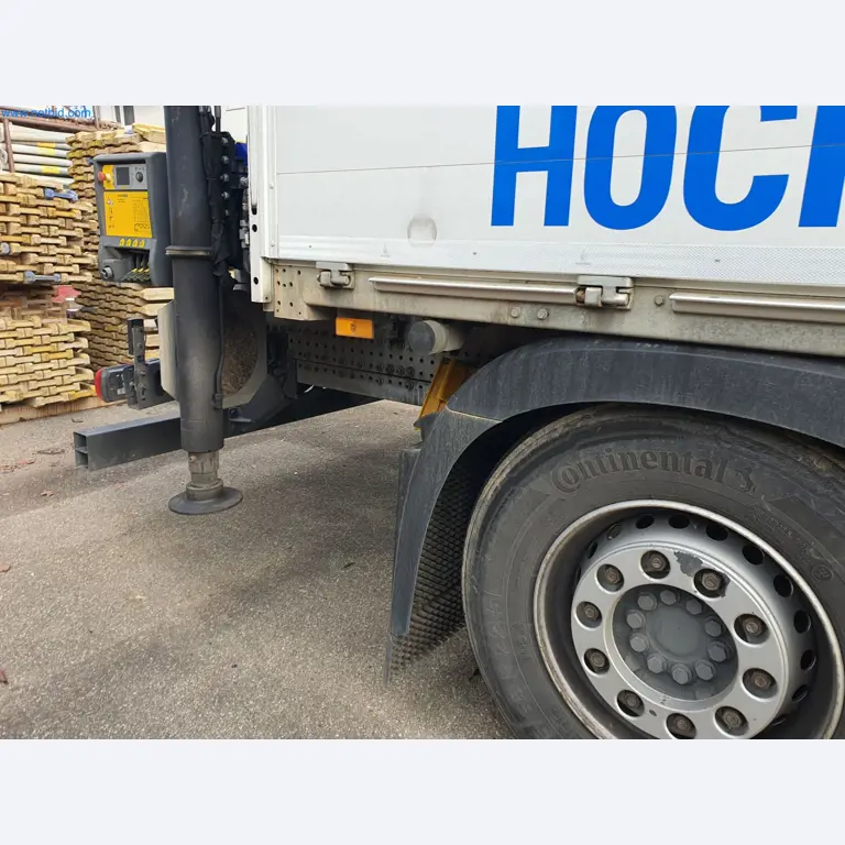 Stavební stroje, vozidla, bednicí materiál a příslušenství z oblasti stavebnictví-30