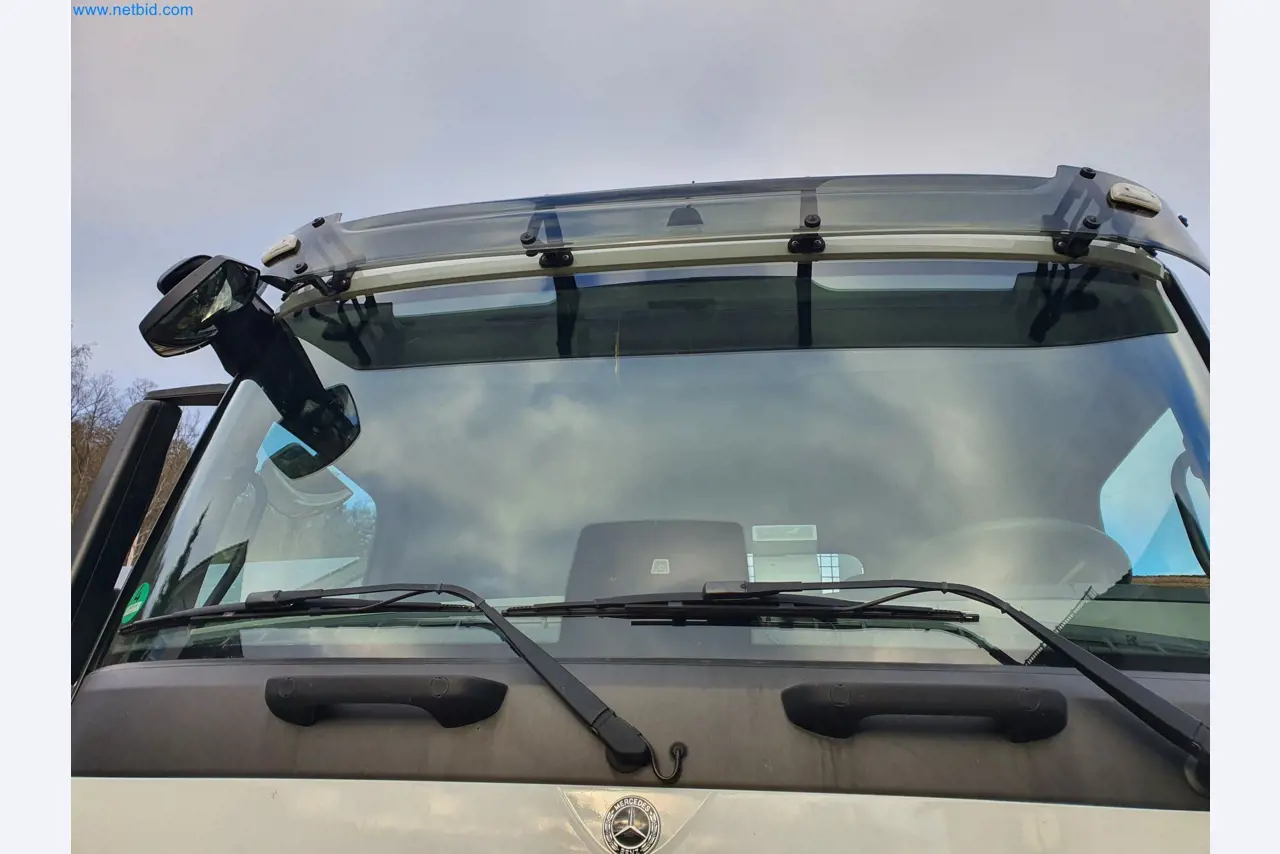 Stavební stroje, vozidla, bednicí materiál a příslušenství z oblasti stavebnictví-33