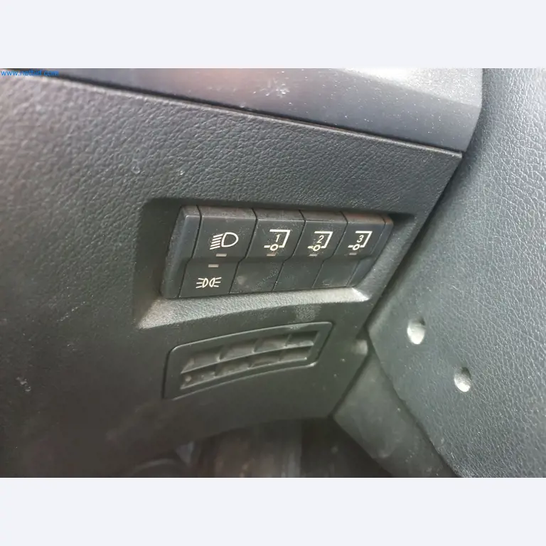 Stavební stroje, vozidla, bednicí materiál a příslušenství z oblasti stavebnictví-50