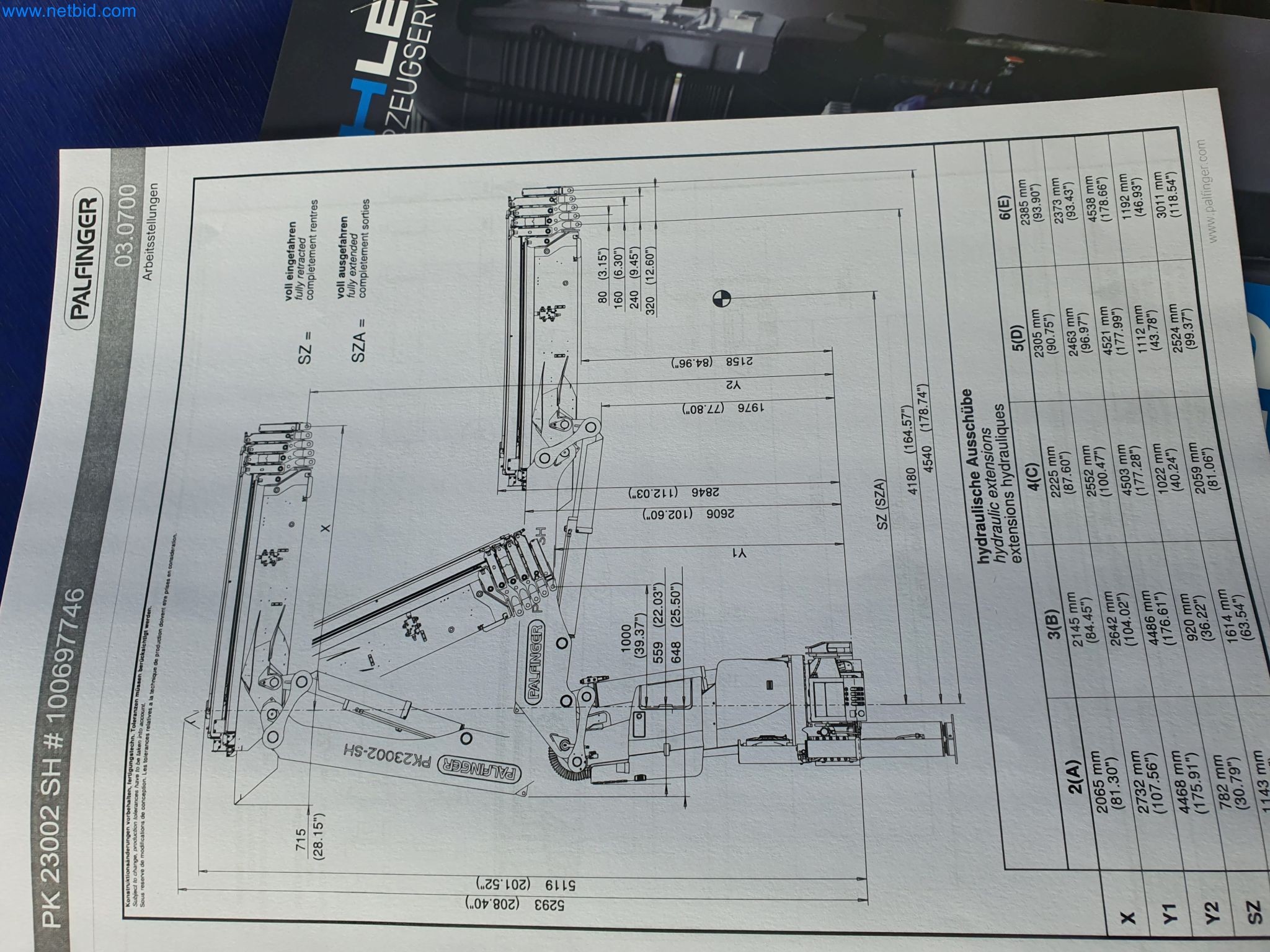 Stavební stroje, vozidla, bednicí materiál a příslušenství z oblasti stavebnictví-56