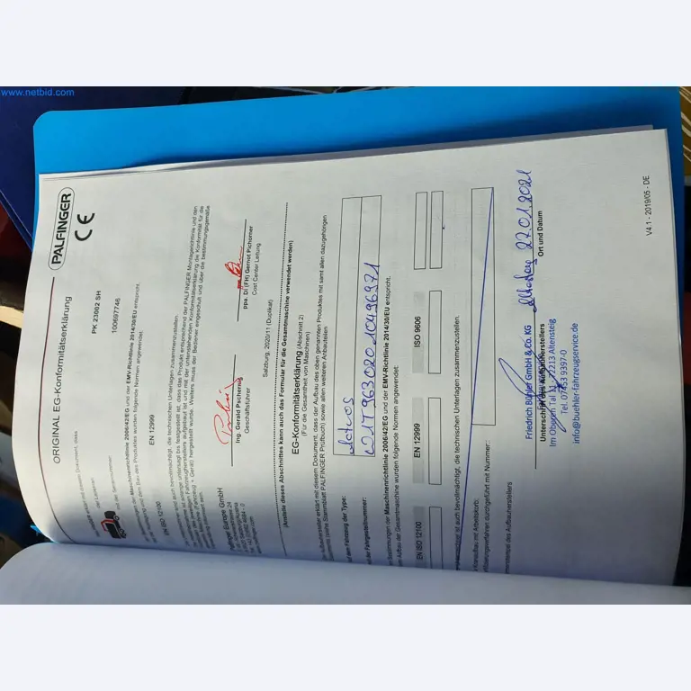 Stavební stroje, vozidla, bednicí materiál a příslušenství z oblasti stavebnictví-58