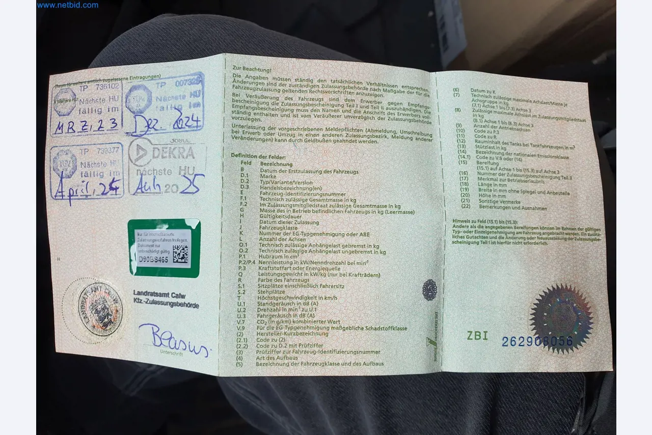 Stavební stroje, vozidla, bednicí materiál a příslušenství z oblasti stavebnictví-63