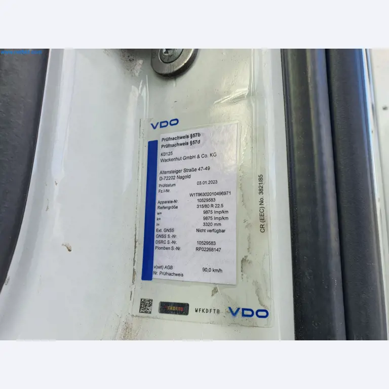 Stavební stroje, vozidla, bednicí materiál a příslušenství z oblasti stavebnictví-64