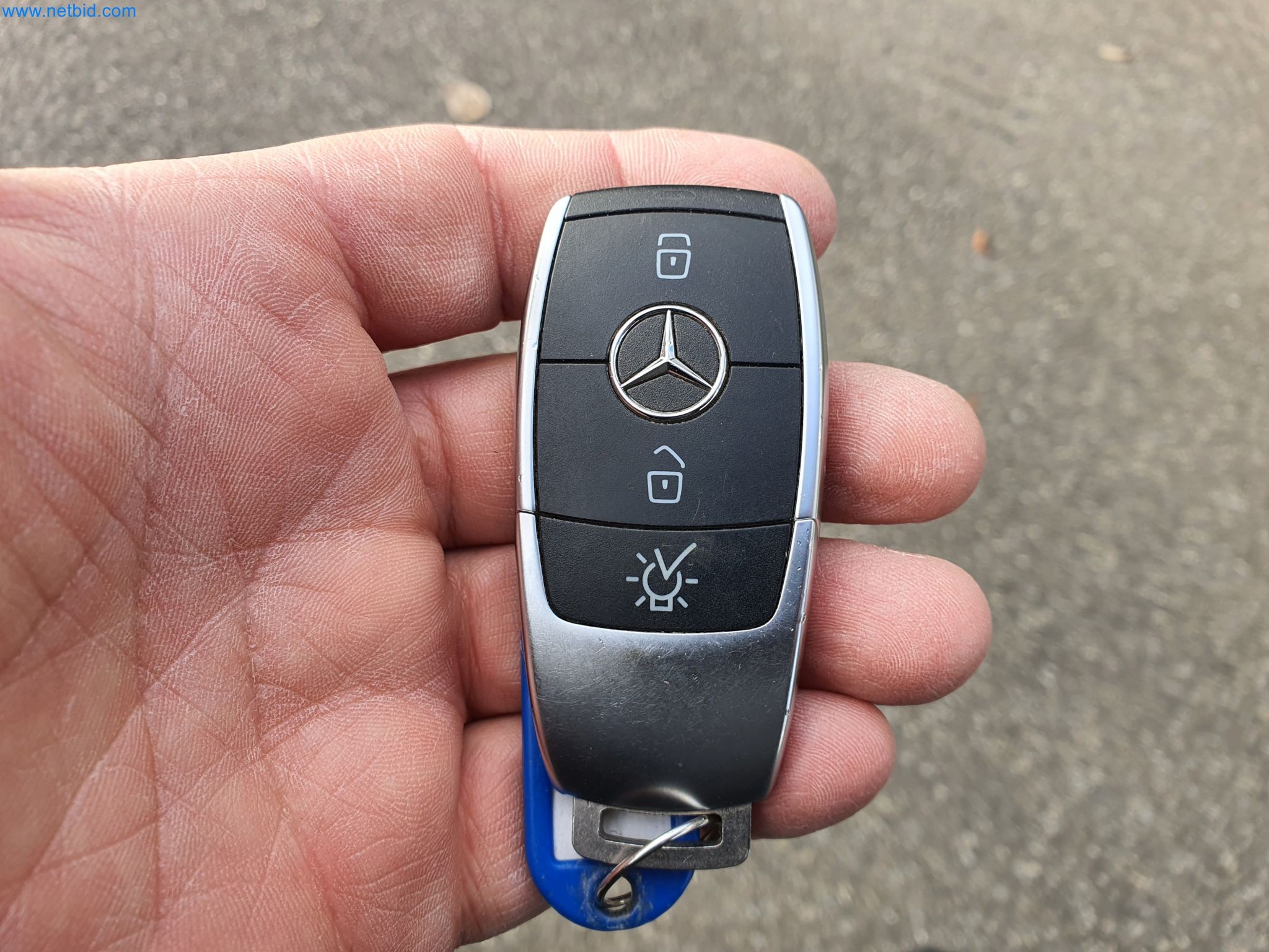 Stavební stroje, vozidla, bednicí materiál a příslušenství z oblasti stavebnictví-66