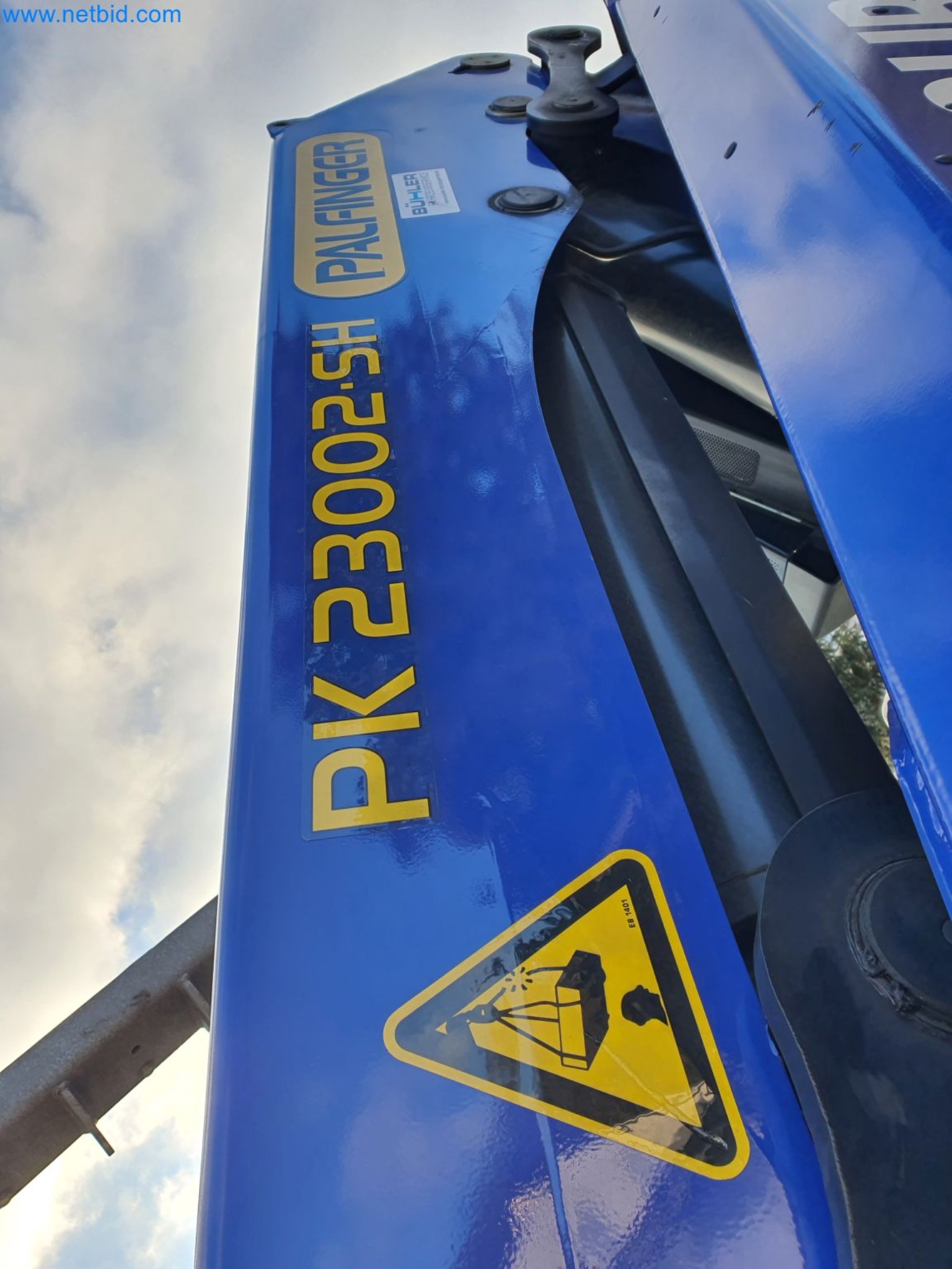 Stavební stroje, vozidla, bednicí materiál a příslušenství z oblasti stavebnictví-70