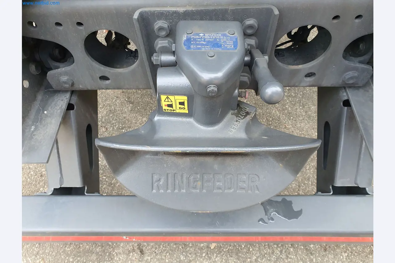 Stavební stroje, vozidla, bednicí materiál a příslušenství z oblasti stavebnictví-7