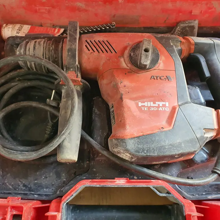 Młotek kombinowany Hilti TE 30-ATC