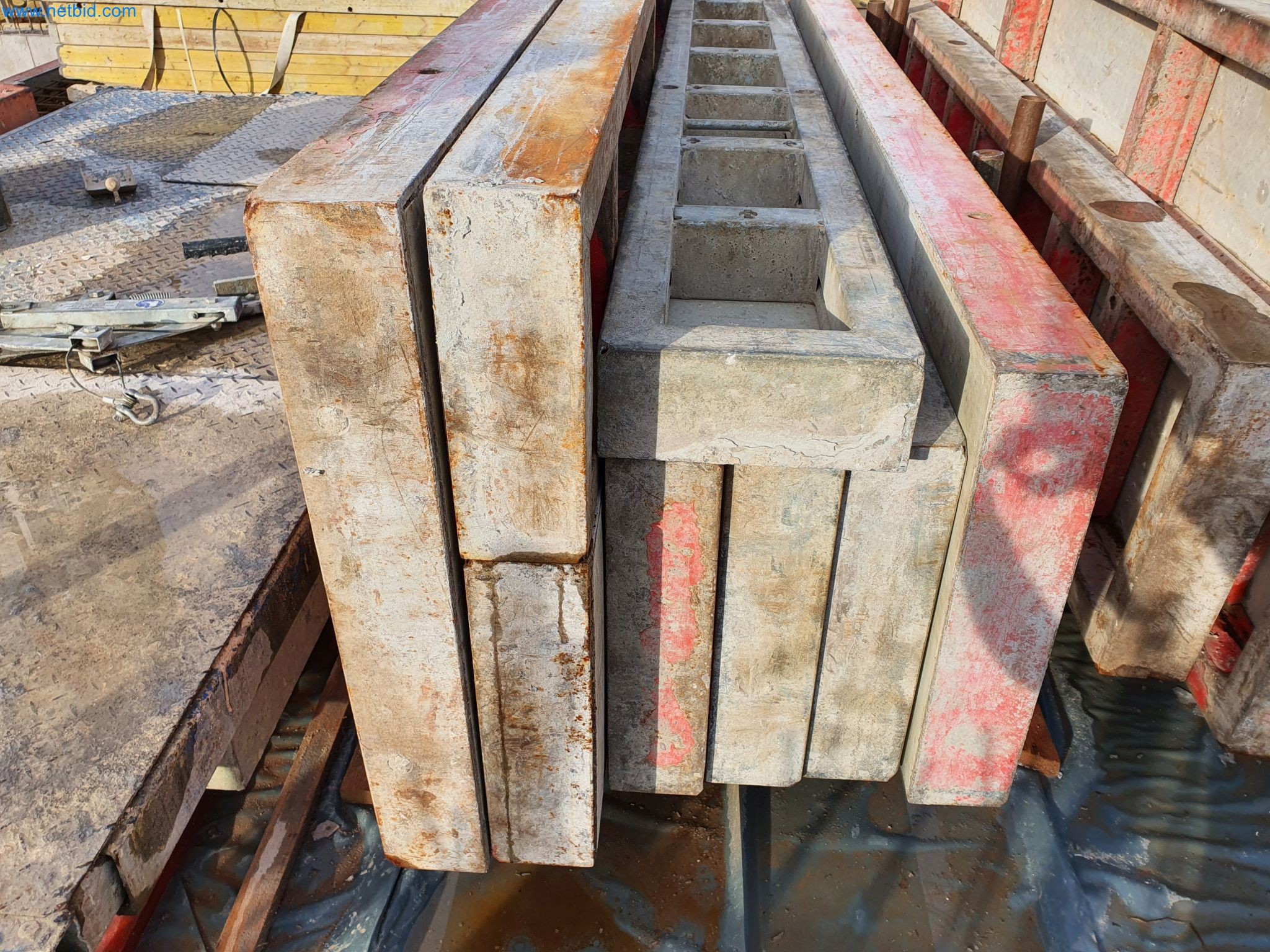 Maquinaria de construcción, vehículos, material de encofrado y accesorios del sector de la construcción de edificios-2