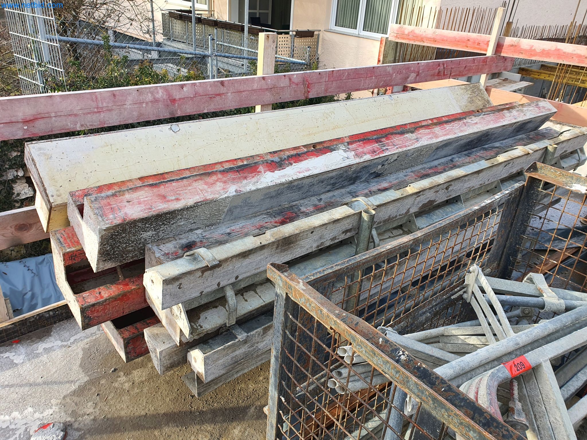 Maquinaria de construcción, vehículos, material de encofrado y accesorios del sector de la construcción de edificios-5