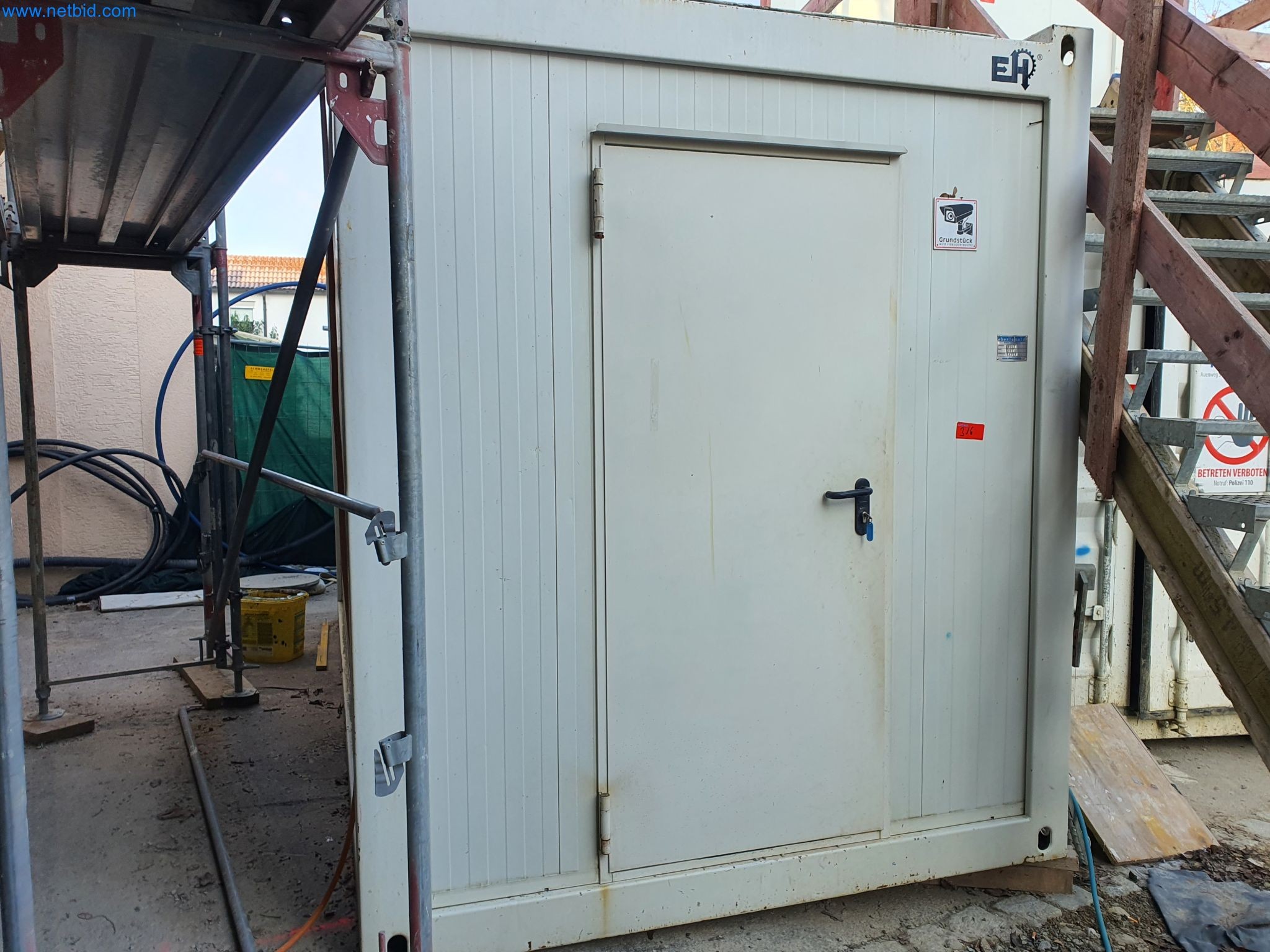 Baumaschinen, Fahrzeuge, Schalungsmaterial und Zubehör aus dem Bereich Hochbau-1