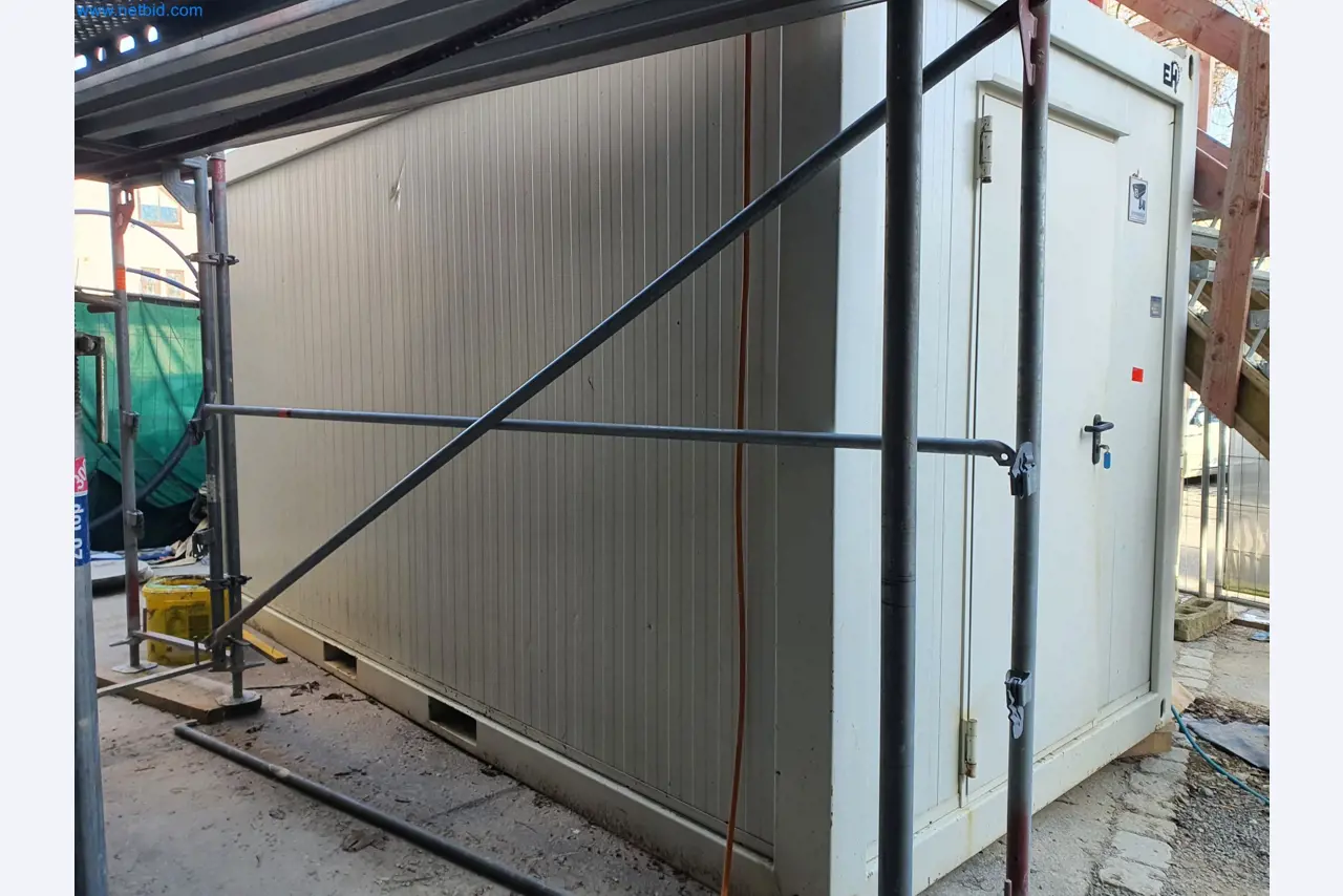 Baumaschinen, Fahrzeuge, Schalungsmaterial und Zubehör aus dem Bereich Hochbau-2