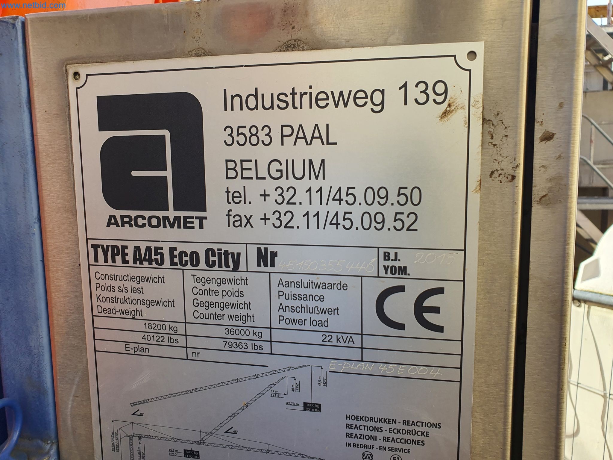 Maszyny budowlane, pojazdy, materiały szalunkowe i akcesoria z sektora budowlanego-7