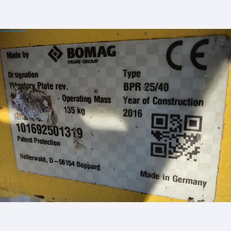 Maszyny budowlane, pojazdy, materiały szalunkowe i akcesoria z sektora budowlanego-2