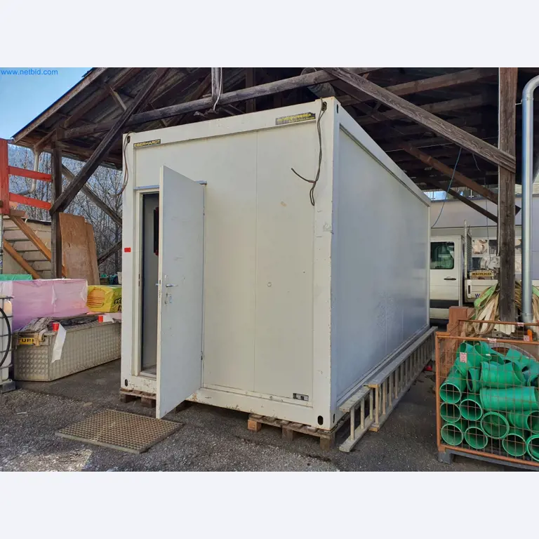 Maszyny budowlane, pojazdy, materiały szalunkowe i akcesoria z sektora budowlanego-1